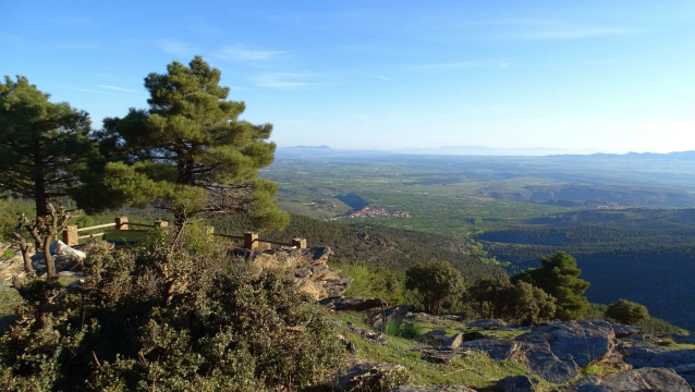 Ruta Sendero Al Peñón De Lanteira