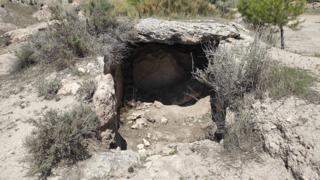 Ruta Acequia Del Toril Y Dólmenes De Alicún